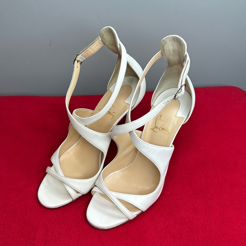 Christian Louboutin Heels ♥️